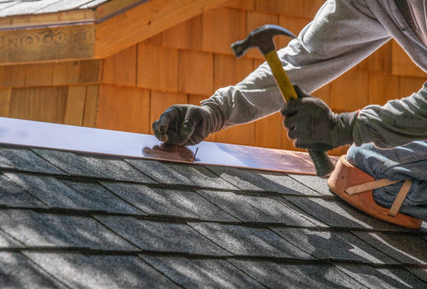 Best Roof Leak Repair  in Mitchellville, IA